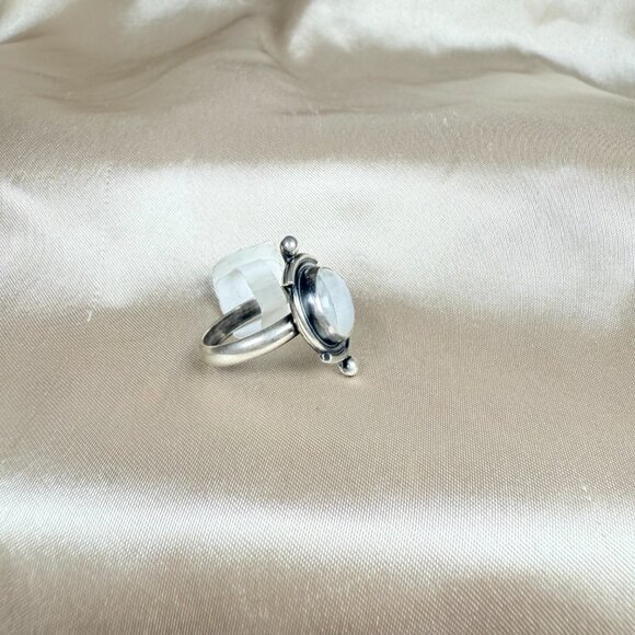 Moonstone Sterling Silver Ring Round Gemstone Handmade Jewelry Size 7.5 - Picture 2 of 5